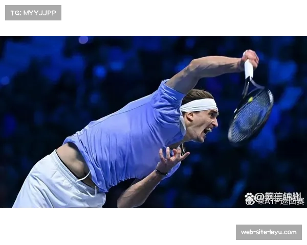 阿利亚西姆发球环节压制兹维列夫 全场轰出11记ACE球